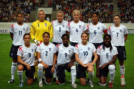 CArly Hunt and her team playing for England
